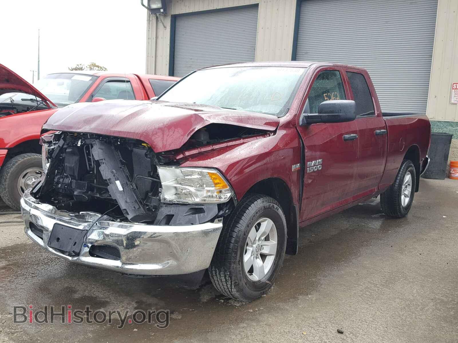 2018 RAM 1500 ST - VIN: 1C6RR7FT4JS190373 - Фото 2
