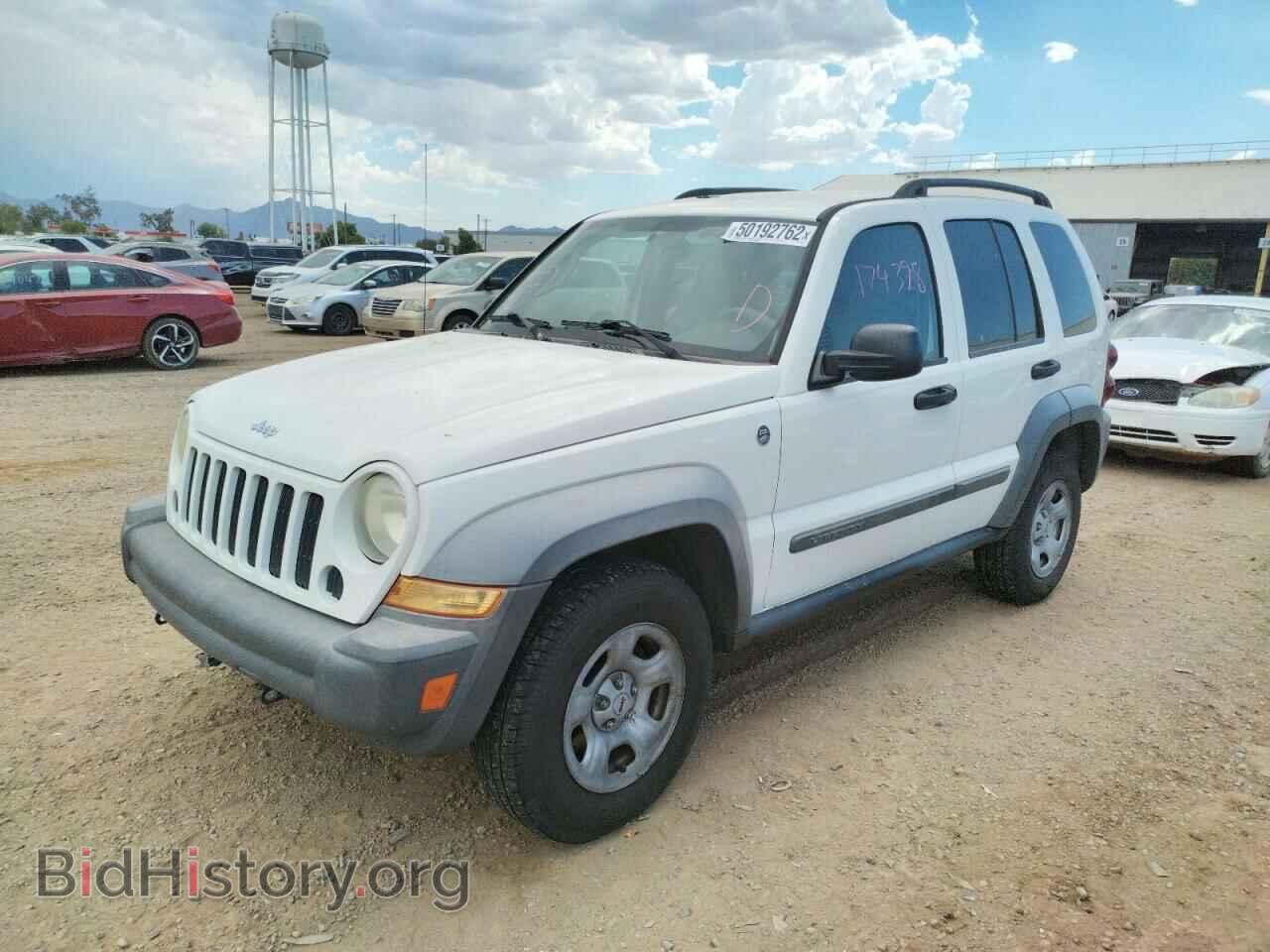 2006 JEEP LIBERTY - VIN: 1J4GL48K16W280000 - Фото 2