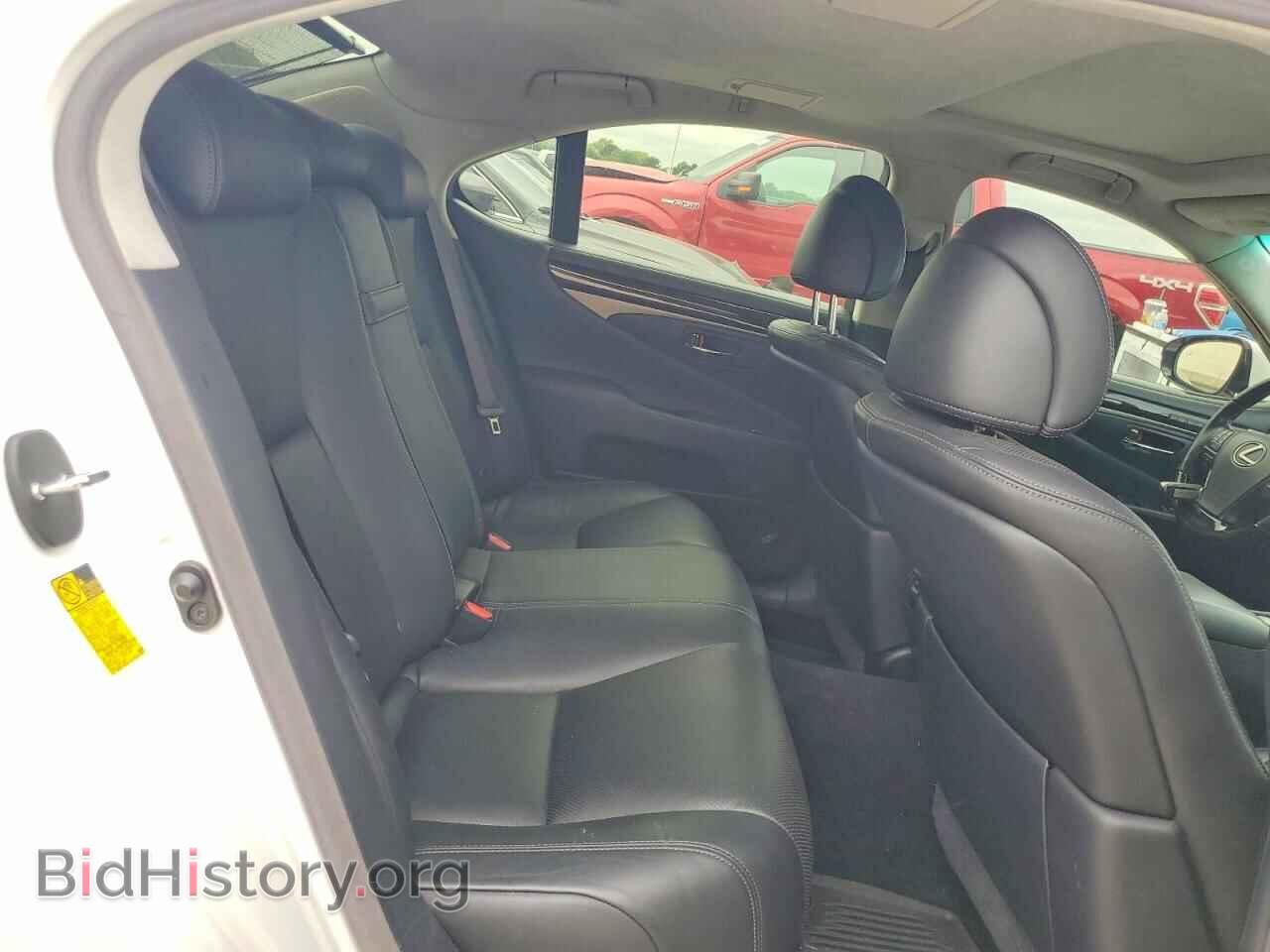 2014 LEXUS LS460 - VIN: JTHBL5EF4E5126963 - Photo 10