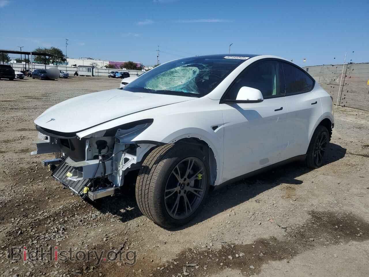 Фотография 7SAYGDED3RF202236 - TESLA MODEL Y 2024