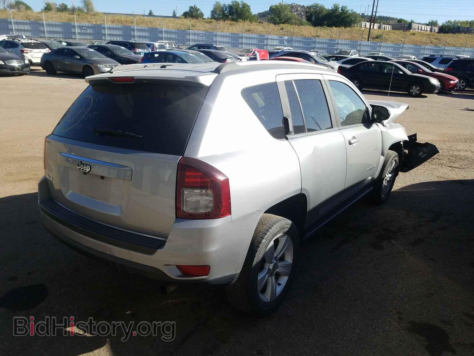 2016 JEEP COMPASS - VIN: 1C4NJDBB2GD520678 - Photo 4