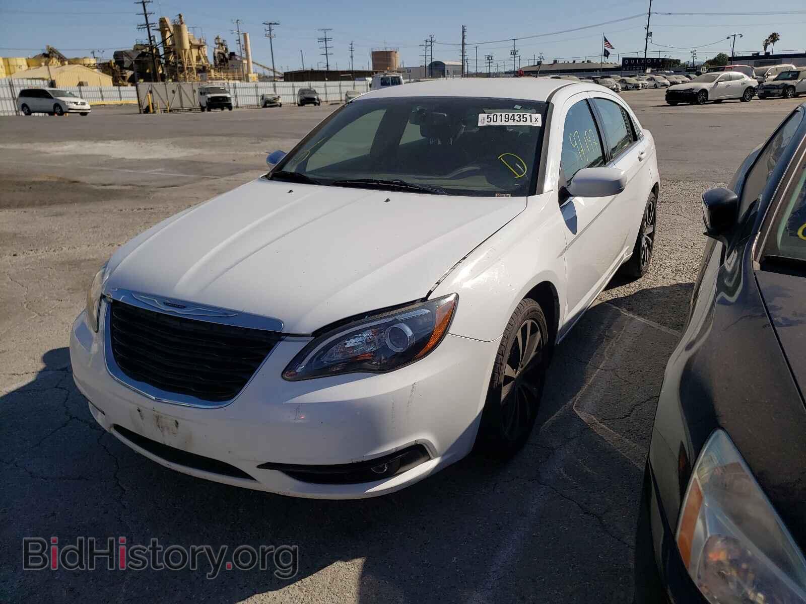 2013 CHRYSLER 200 - VIN: 1C3CCBBB5DN632844 - Фото 2