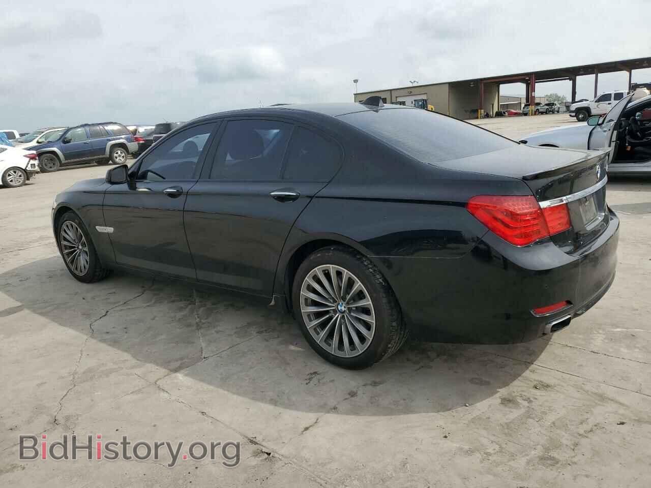 2012 BMW 7 SERIES - VIN: WBAKA4C54CDX20285 - Фото 2
