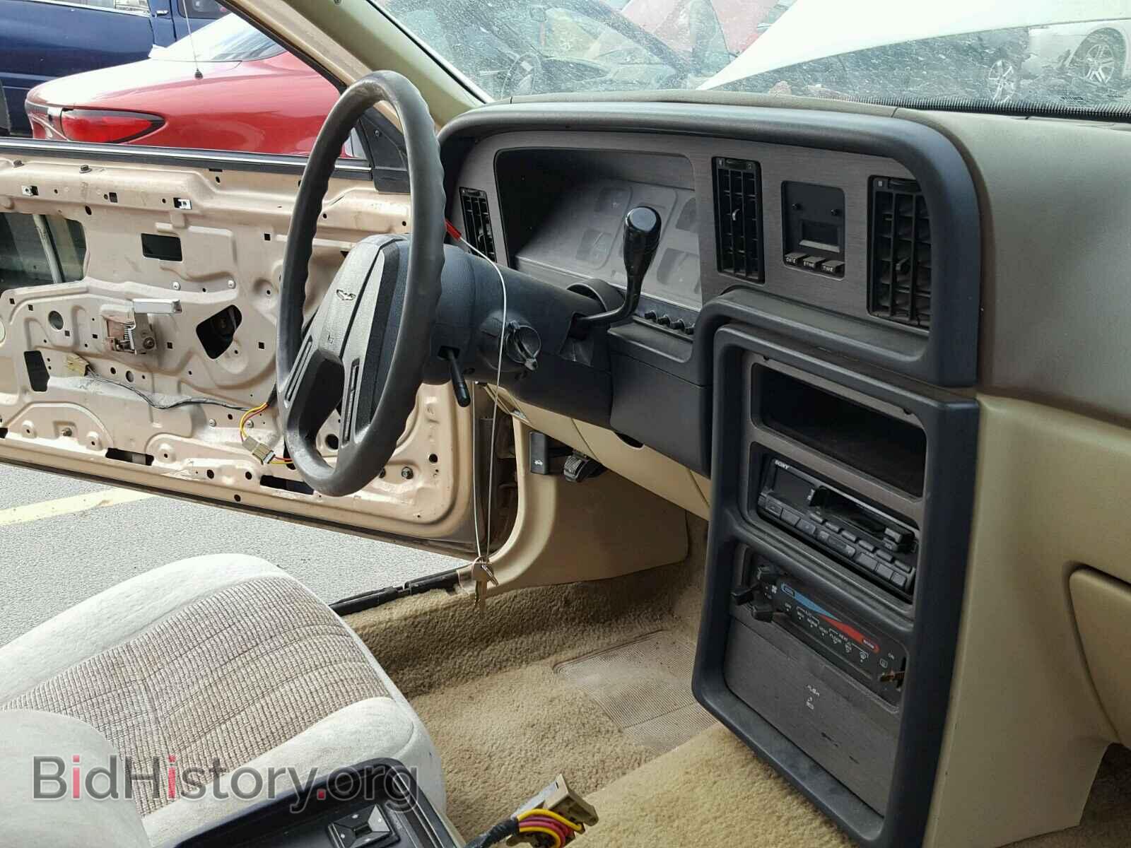 1986 FORD TBIRD - VIN: 1FABP4635GH124019 - Фото 9