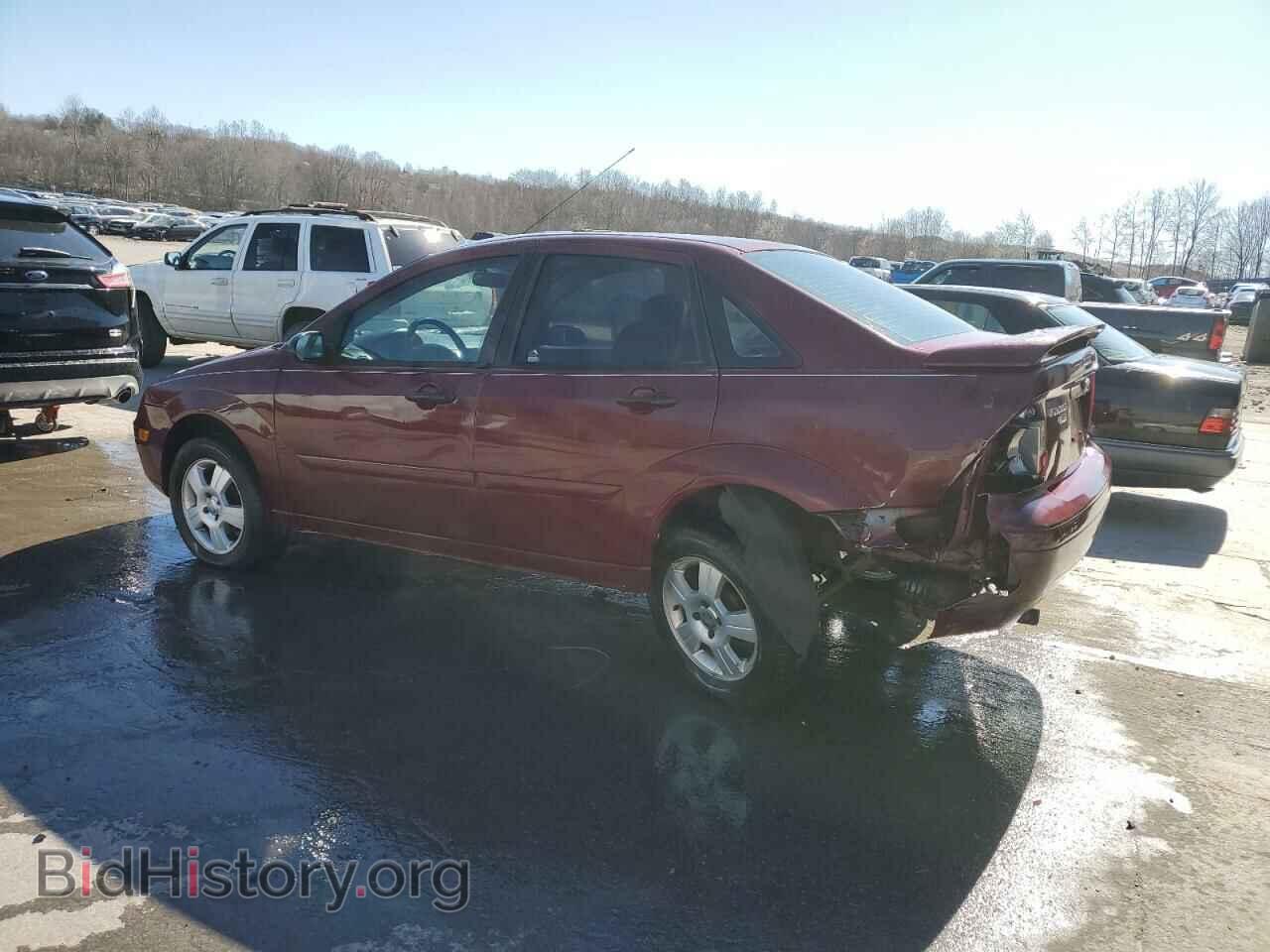 2007 FORD FOCUS - VIN: 1FAHP34N27W207671 - Фото 2