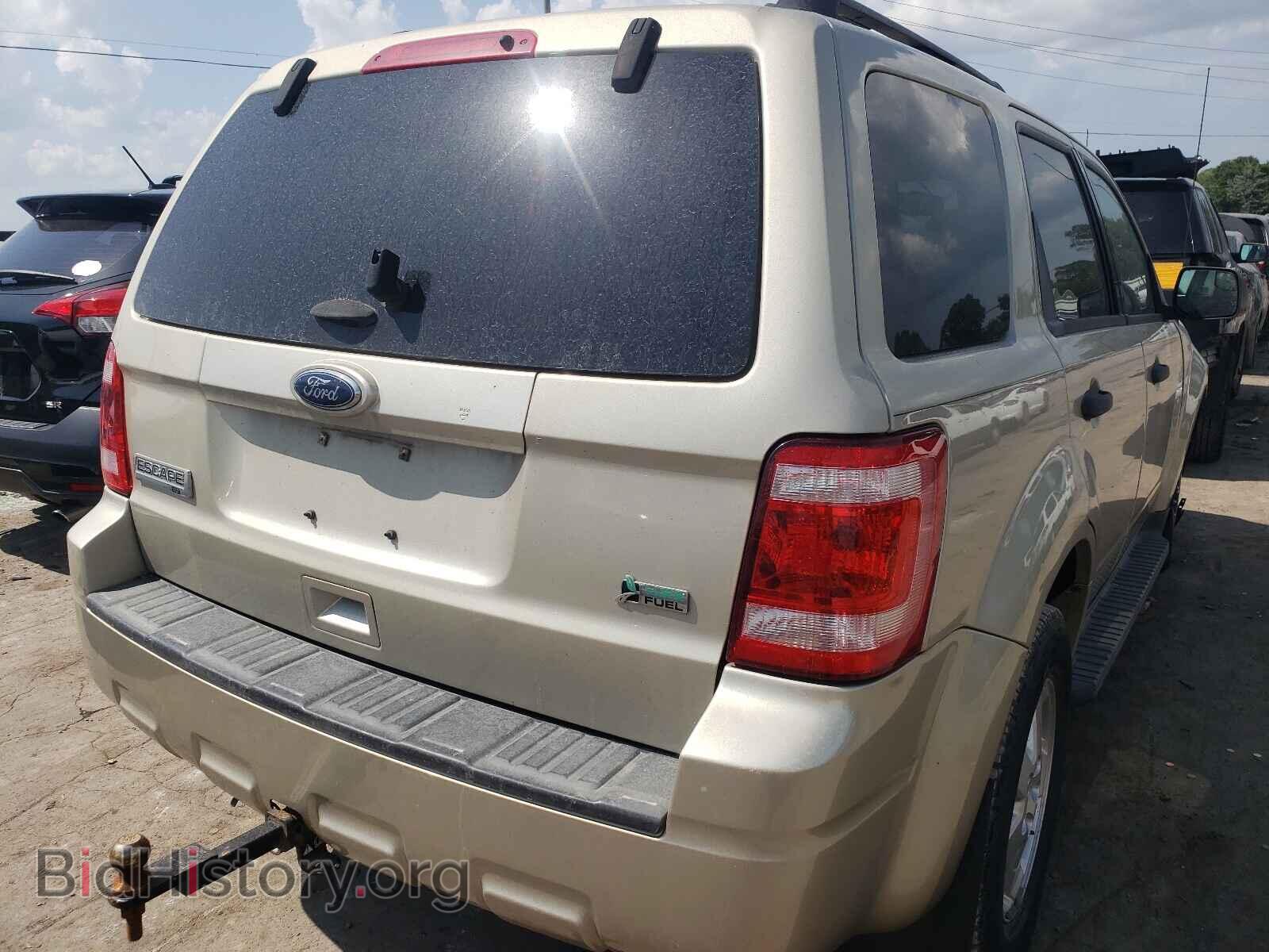 2011 FORD ESCAPE - VIN: 1FMCU0DG5BKB89062 - Photo 4