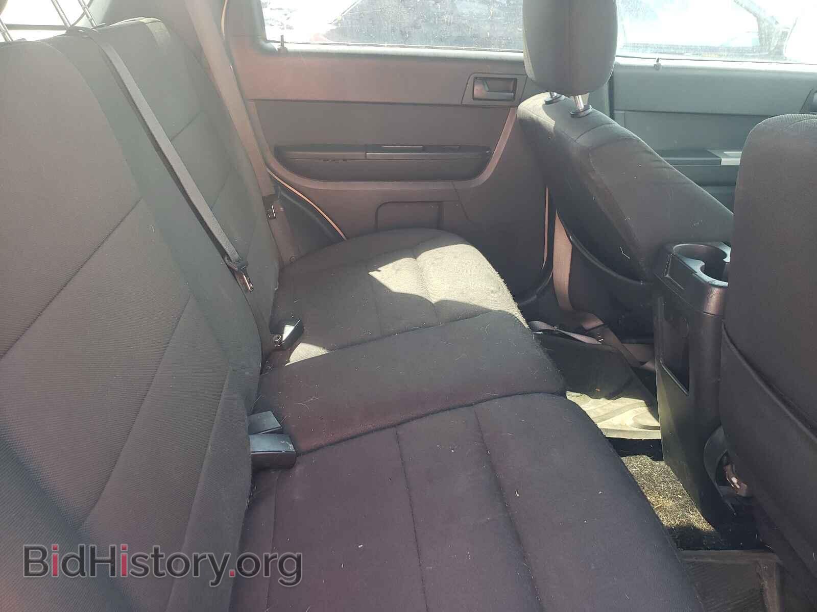 2011 FORD ESCAPE - VIN: 1FMCU0DG5BKB89062 - Photo 6