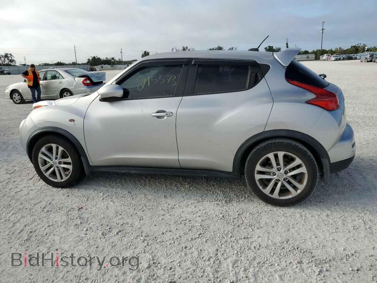 2011 NISSAN JUKE - VIN: JN8AF5MR0BT014155 - Фото 2