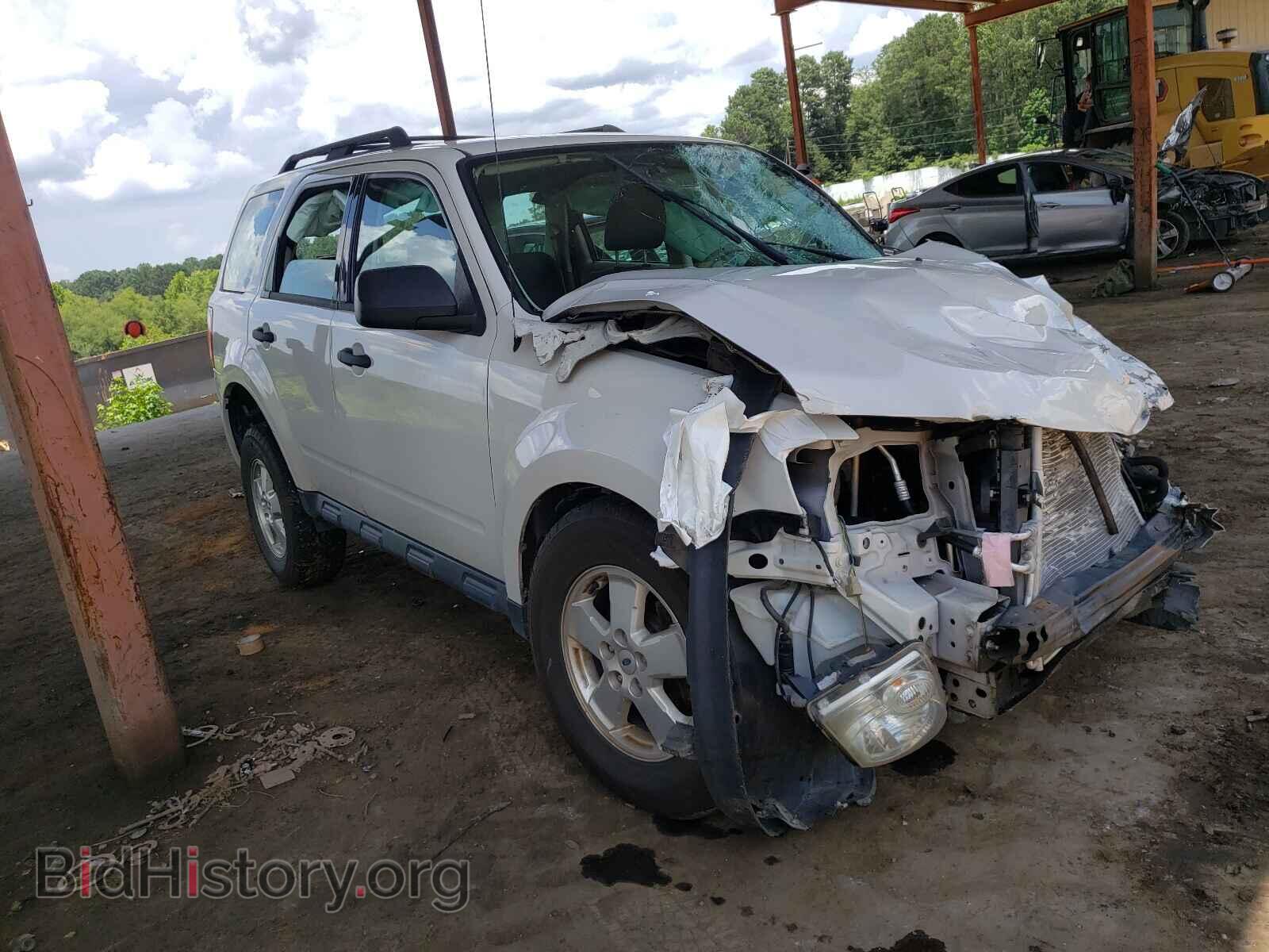Фотография 1FMCU0C73BKB48379 - FORD ESCAPE 2011