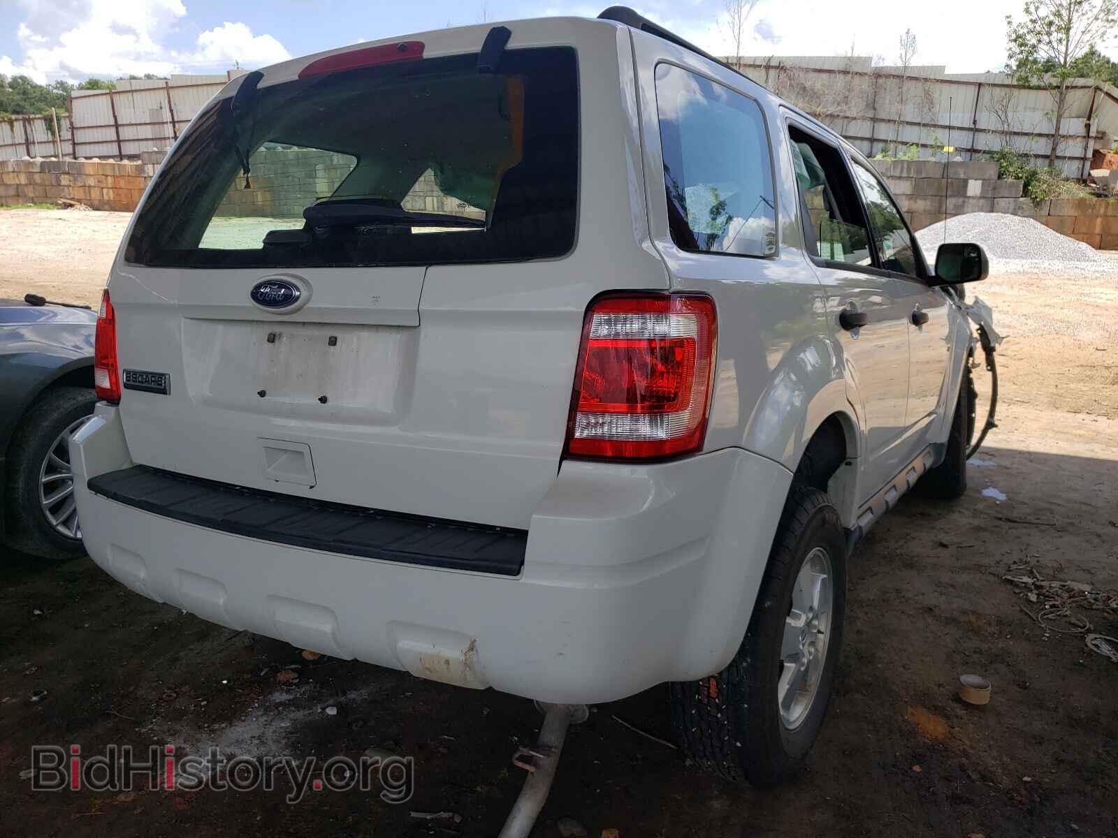 2011 FORD ESCAPE - VIN: 1FMCU0C73BKB48379 - Фото 4