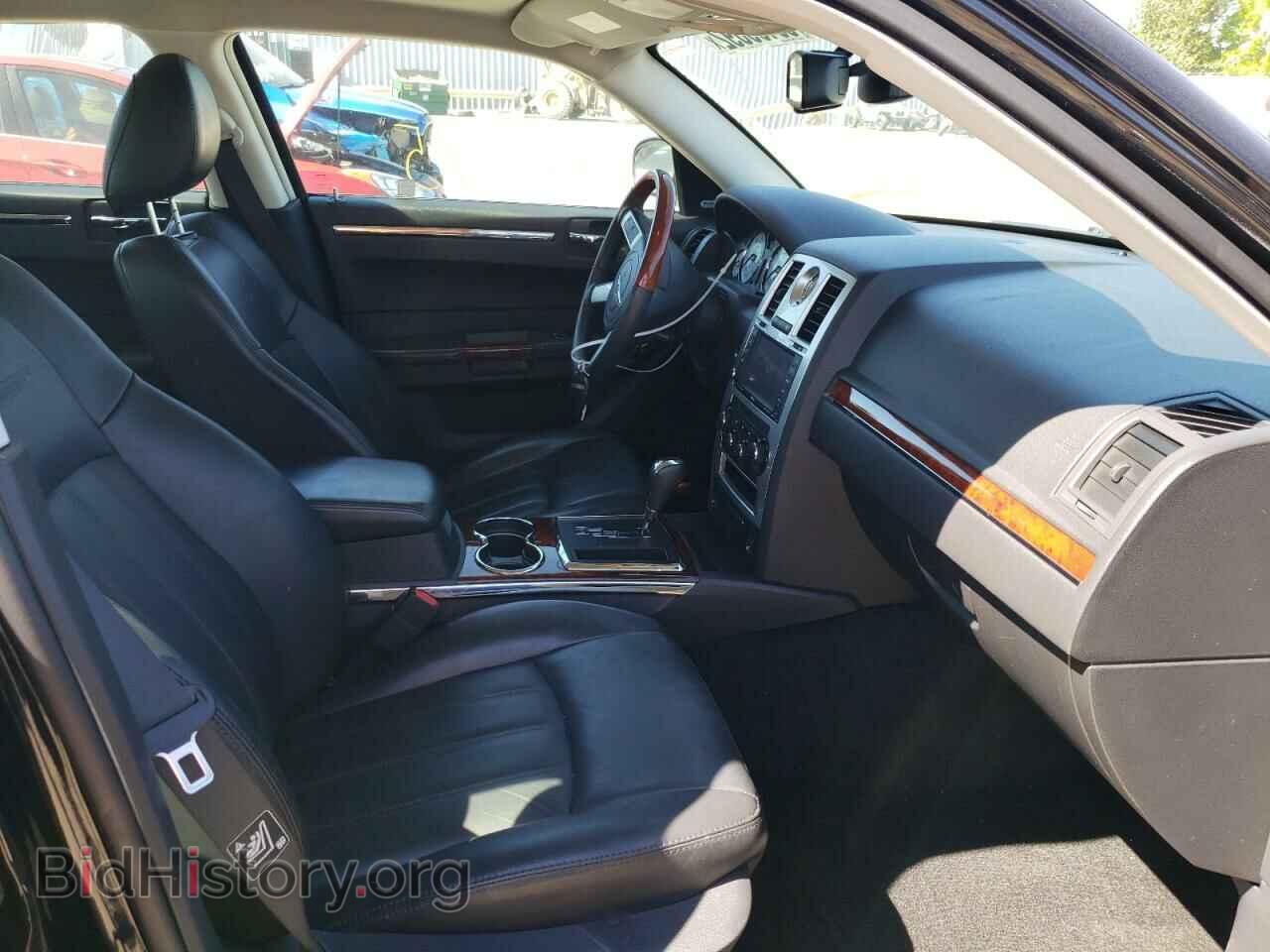 2010 CHRYSLER 300 - VIN: 2C3CA6CTXAH126077 - Фото 5