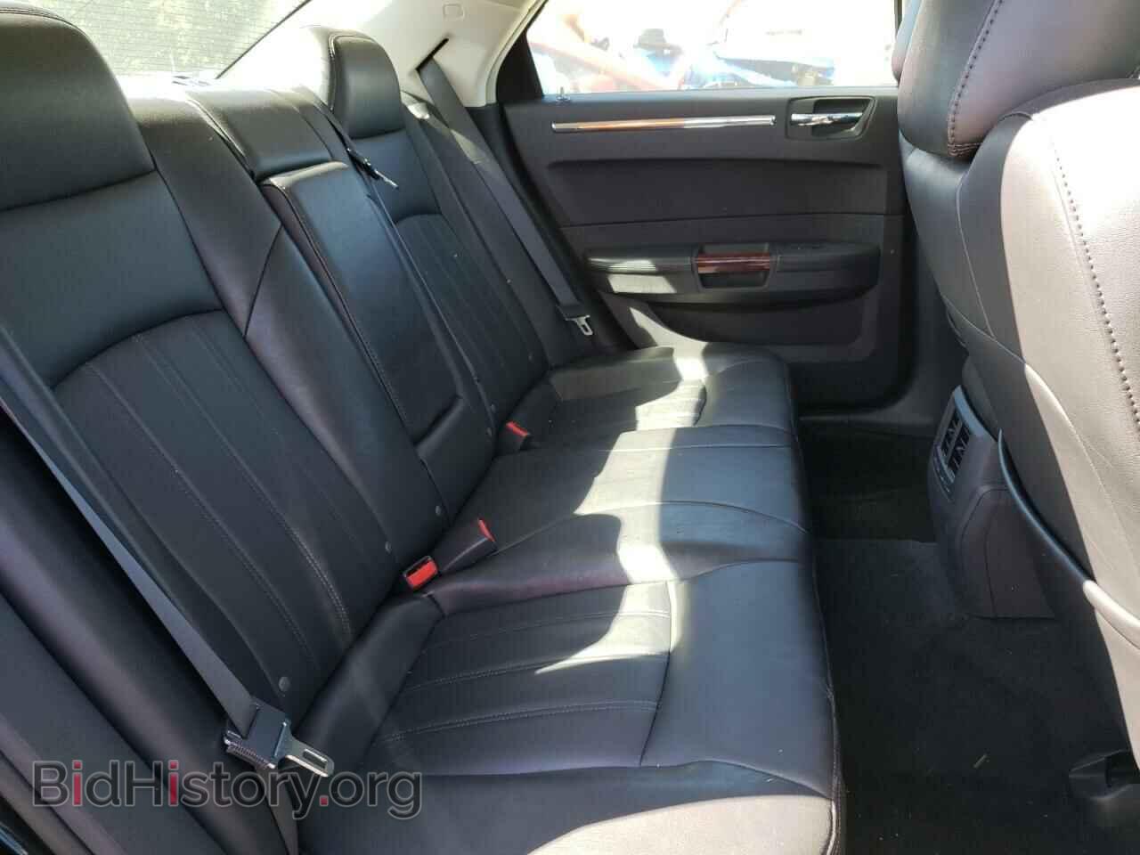 2010 CHRYSLER 300 - VIN: 2C3CA6CTXAH126077 - Фото 6