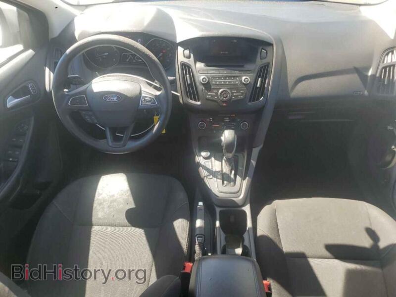 2017 Ford FOCUS (VIN 1FADP3FE5HL274425) — photo 8 of 16