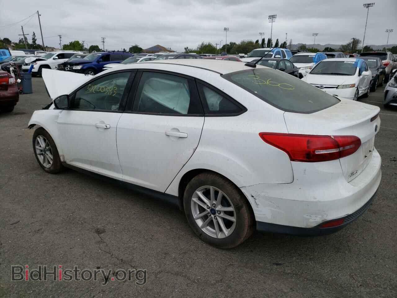 2018 FORD FOCUS - VIN: 1FADP3F23JL207026 - Фото 2