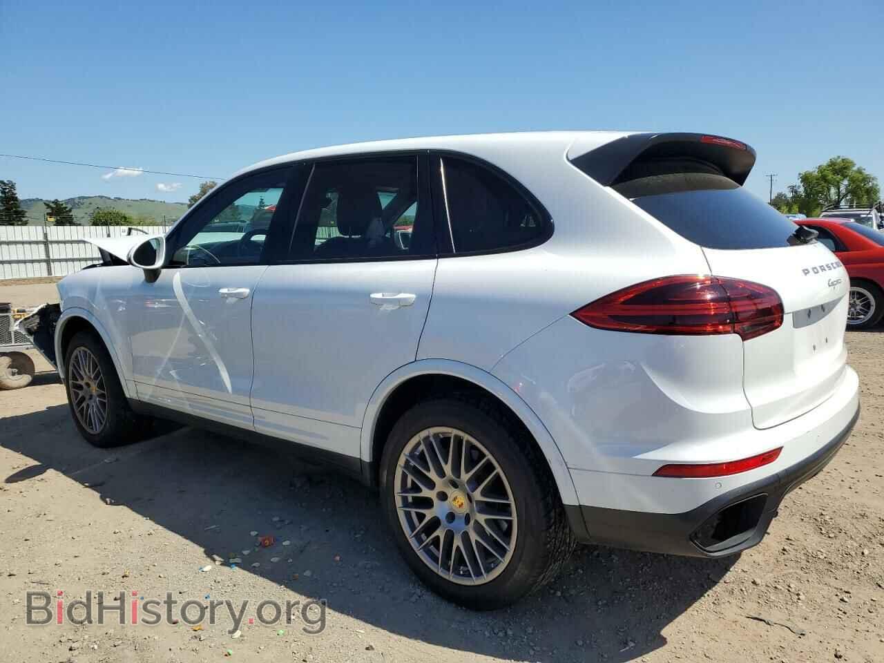 2017 PORSCHE CAYENNE - VIN: WP1AA2A27HKA80537 - Фото 2