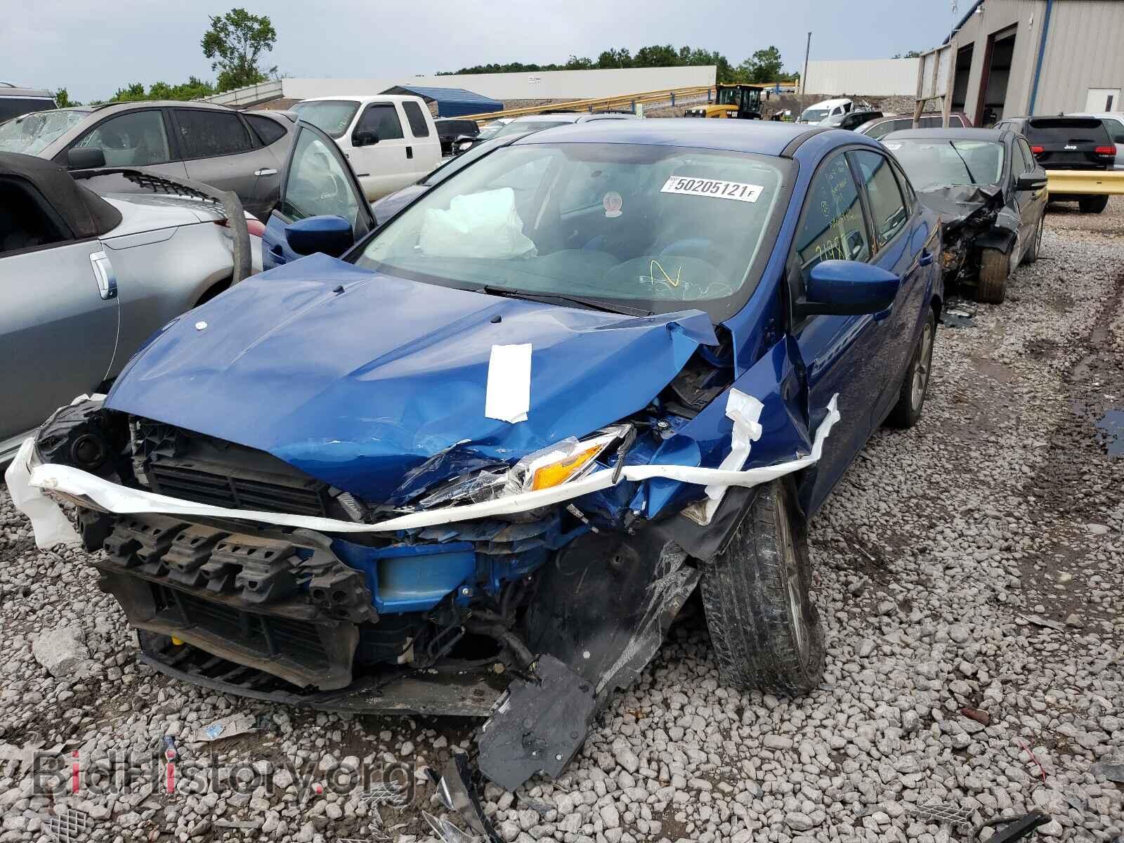 2018 FORD FOCUS - VIN: 1FADP3F21JL295199 - Фото 2