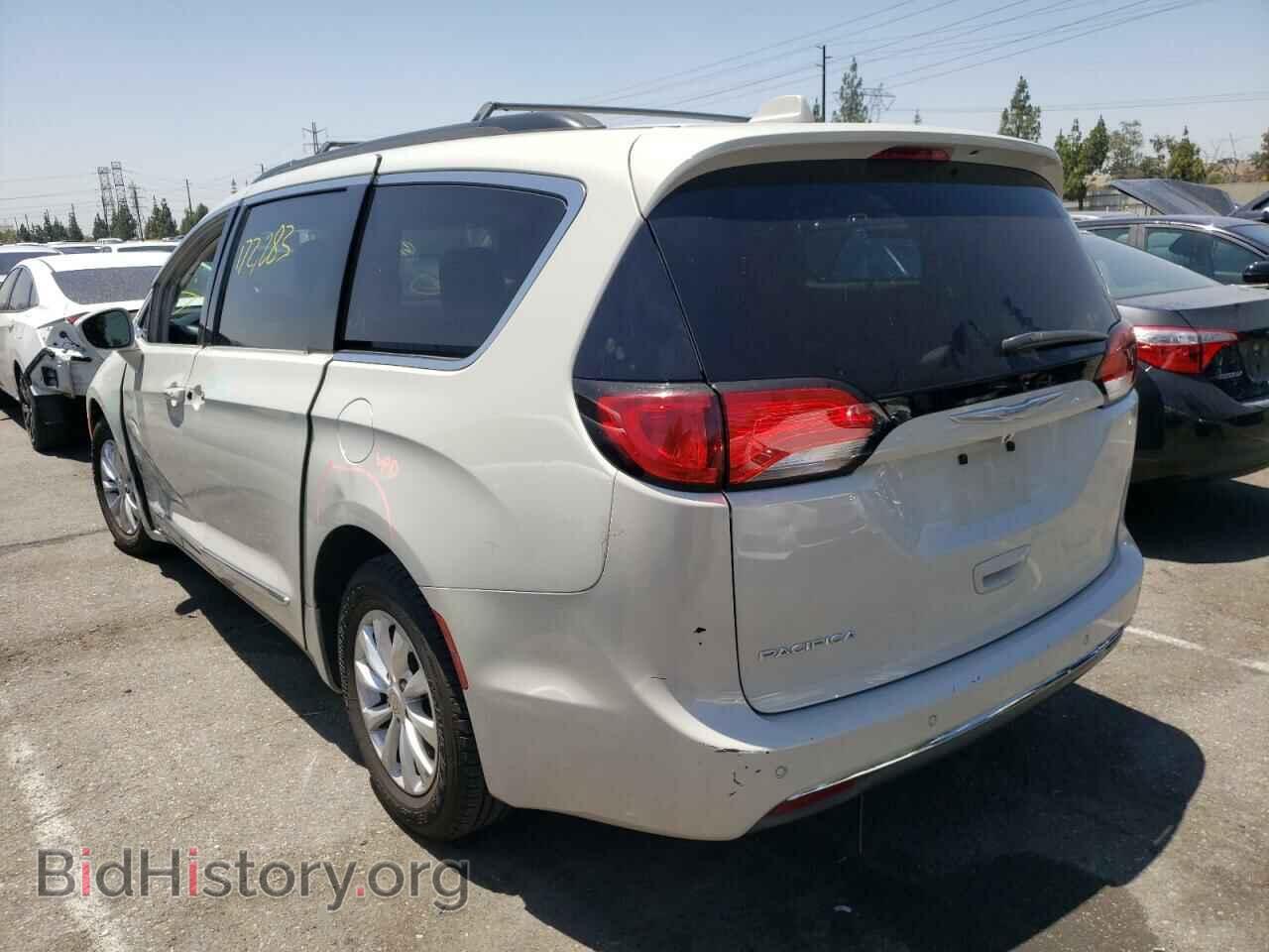 2017 CHRYSLER PACIFICA - VIN: 2C4RC1BG8HR590819 - Photo 3