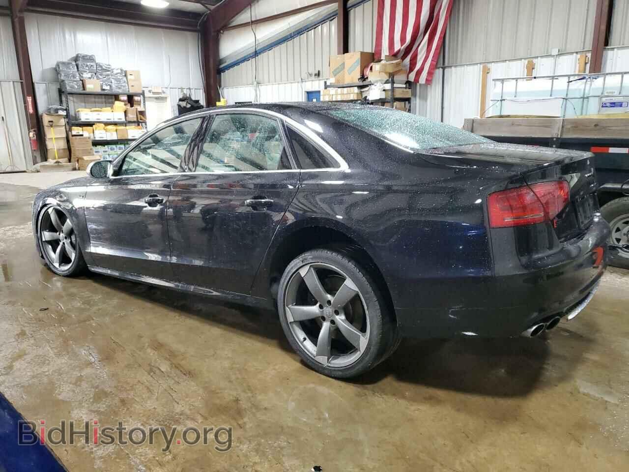 2014 AUDI S8 - VIN: WAUD2AFD3EN004210 - Фото 2