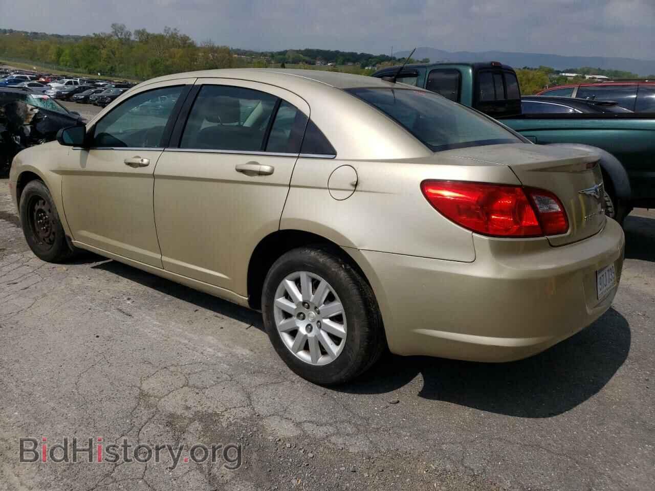 2010 CHRYSLER SEBRING - VIN: 1C3CC4FB5AN233921 - Фото 2