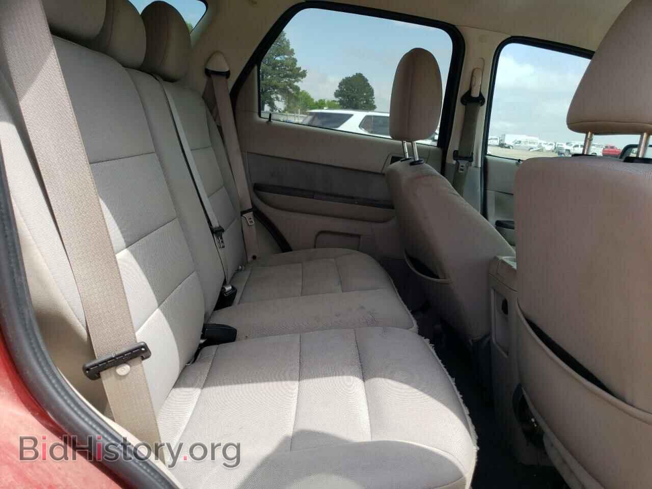 2011 FORD ESCAPE - VIN: 1FMCU0DG2BKB84952 - Фото 11