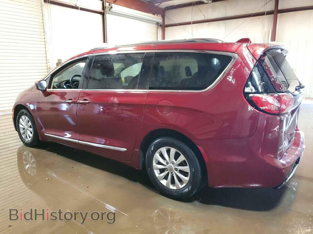 2018 CHRYSLER PACIFICA - VIN: 2C4RC1BG3JR279000 - Фото 2