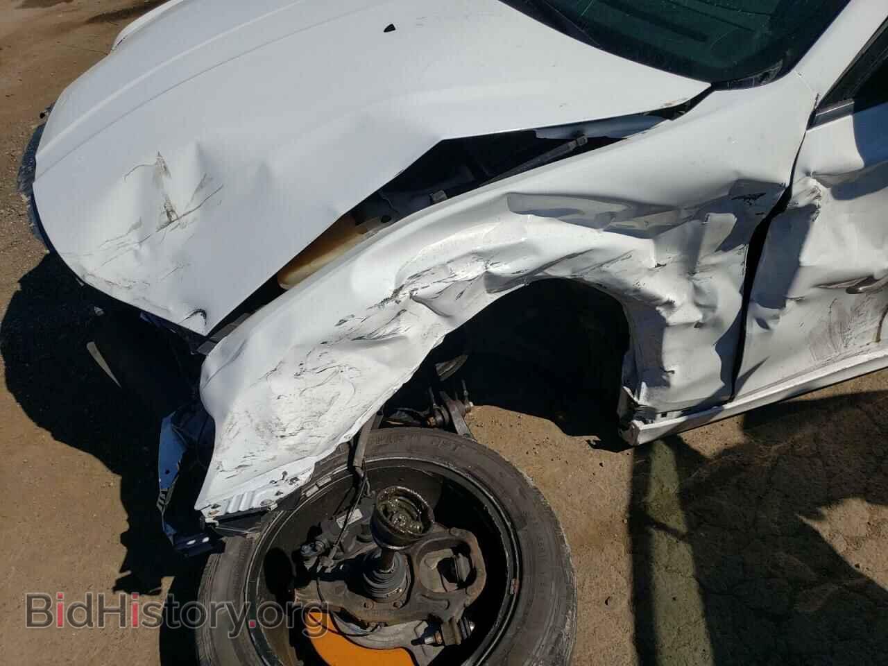 2016 CHRYSLER 300 - VIN: 2C3CCAGG0GH262009 - Фото 9