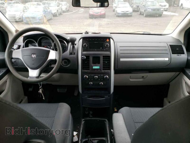 2010 Dodge CARAVAN (VIN 2D4RN4DE7AR140644) — фото 8 из 13
