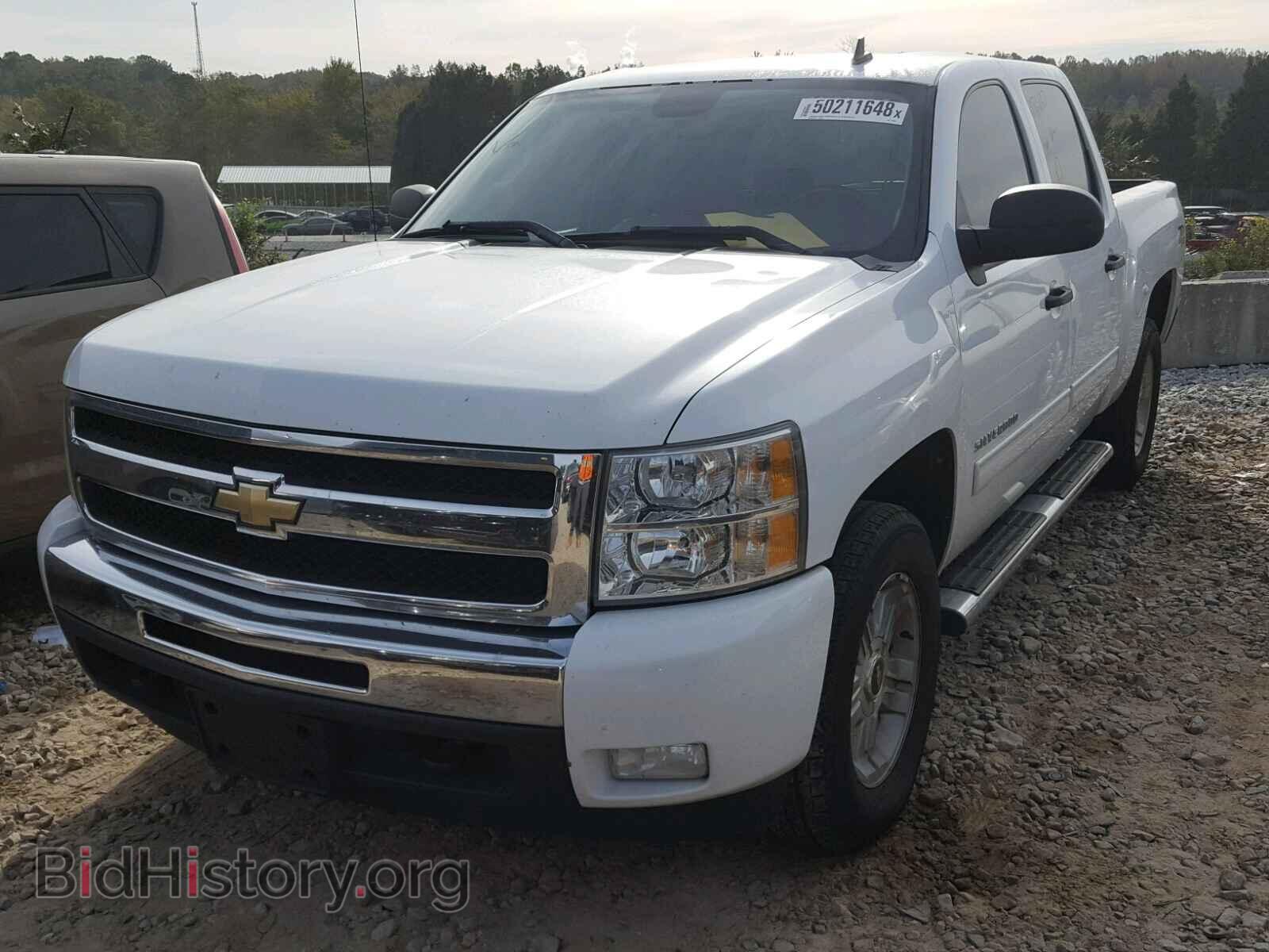 2011 CHEVROLET SILVERADO - VIN: 3GCPKSE35BG271979 - Photo 2