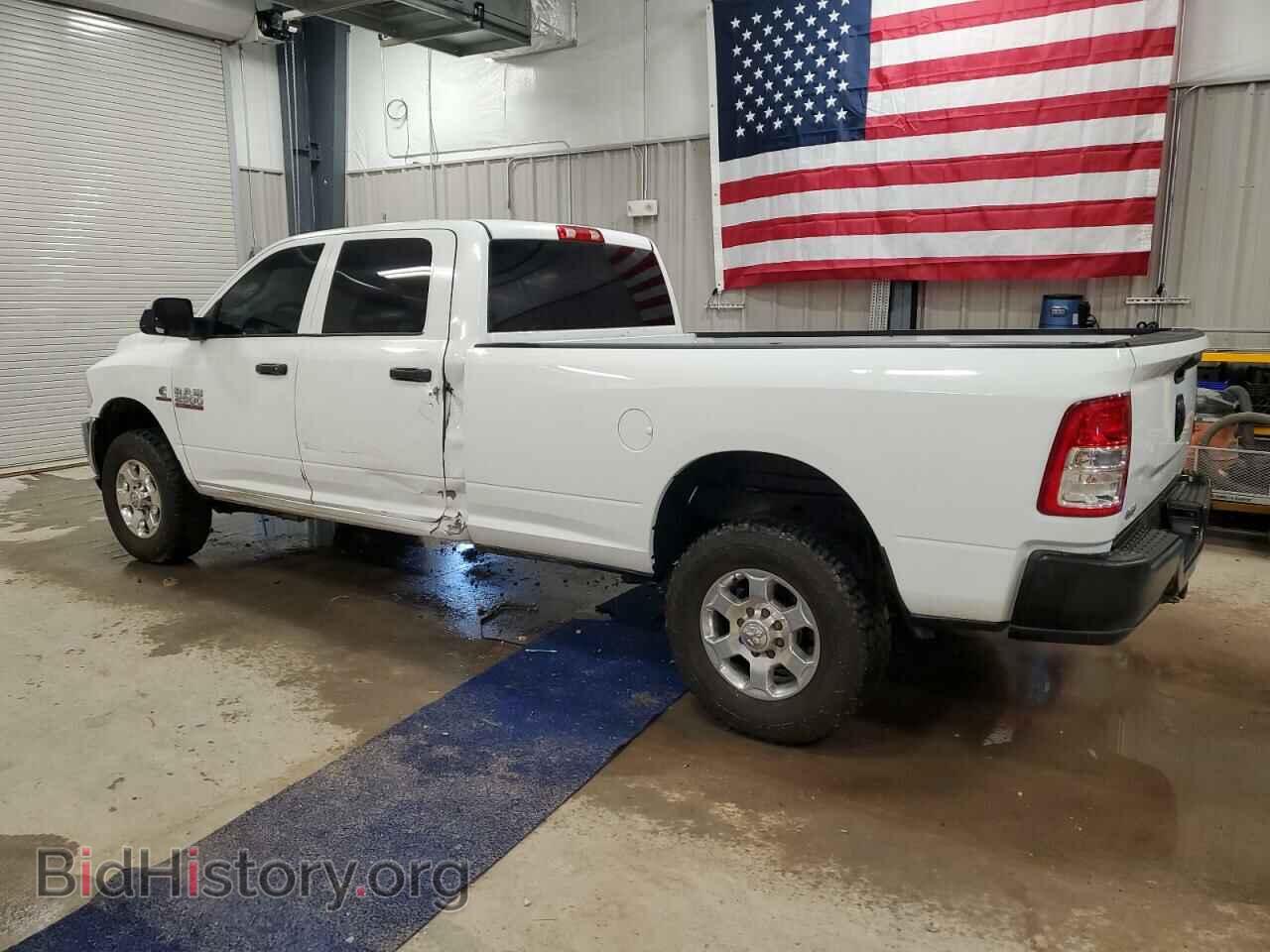 2017 RAM All Models - VIN: 3C6UR5HL6HG680133 - Photo 2