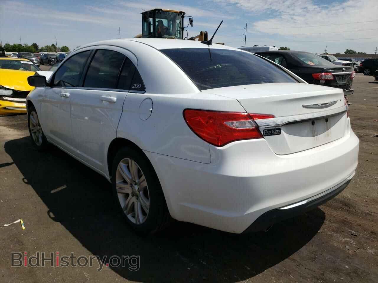2012 CHRYSLER 200 - VIN: 1C3CCBBG6CN107625 - Фото 3