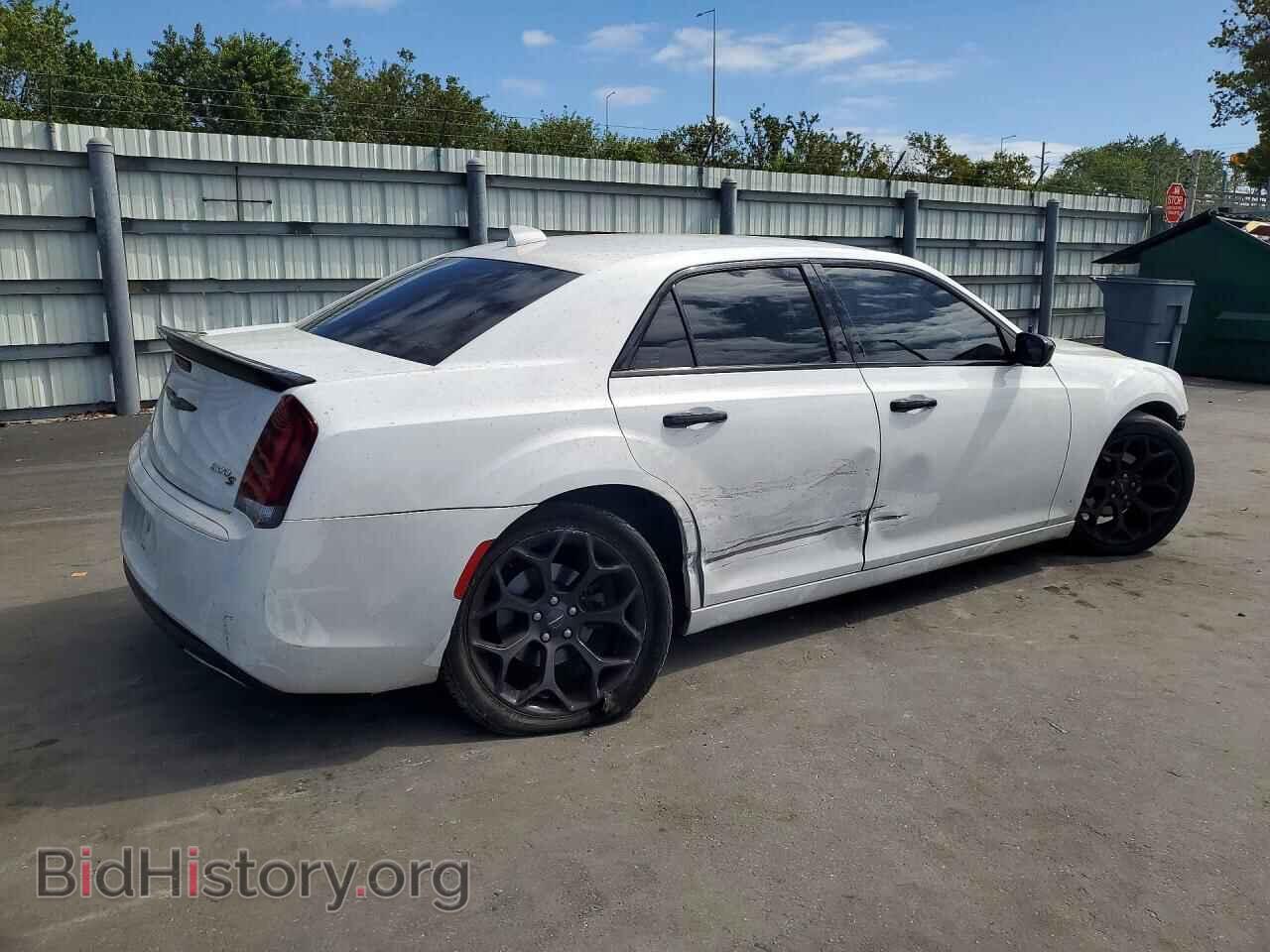 2019 CHRYSLER 300 - VIN: 2C3CCABG5KH628708 - Photo 3