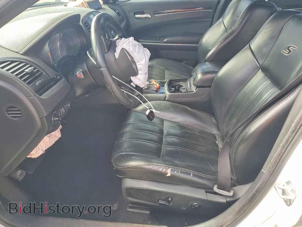 2019 CHRYSLER 300 - VIN: 2C3CCABG5KH628708 - Photo 7
