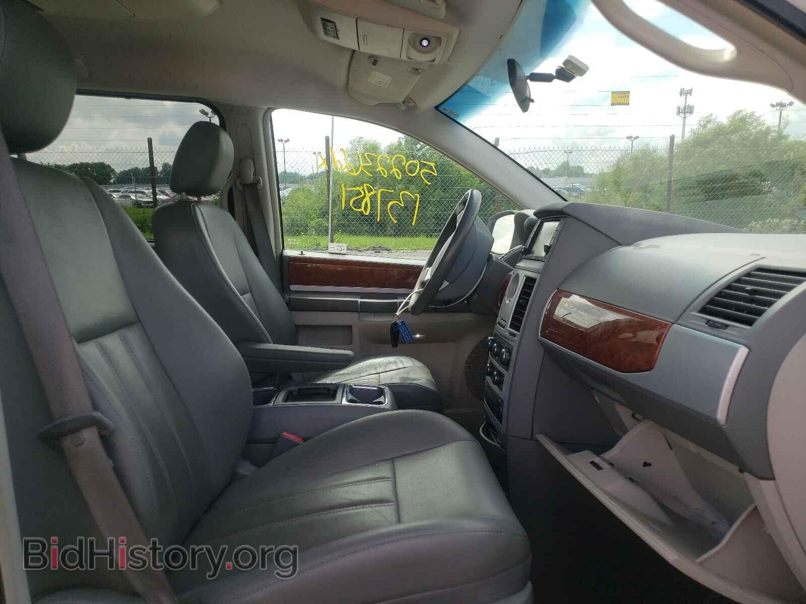 2009 CHRYSLER MINIVAN - VIN: 2A8HR54119R629934 - Фото 5