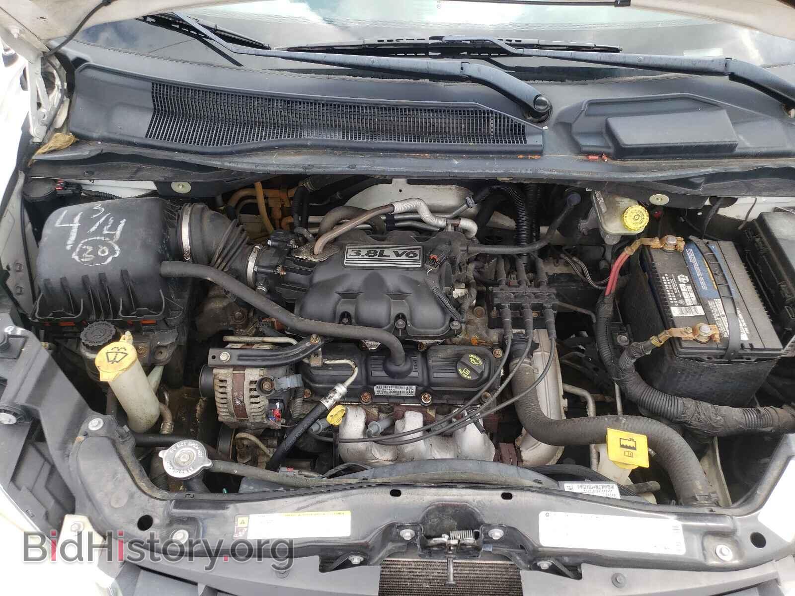 2009 CHRYSLER MINIVAN - VIN: 2A8HR54119R629934 - Фото 7
