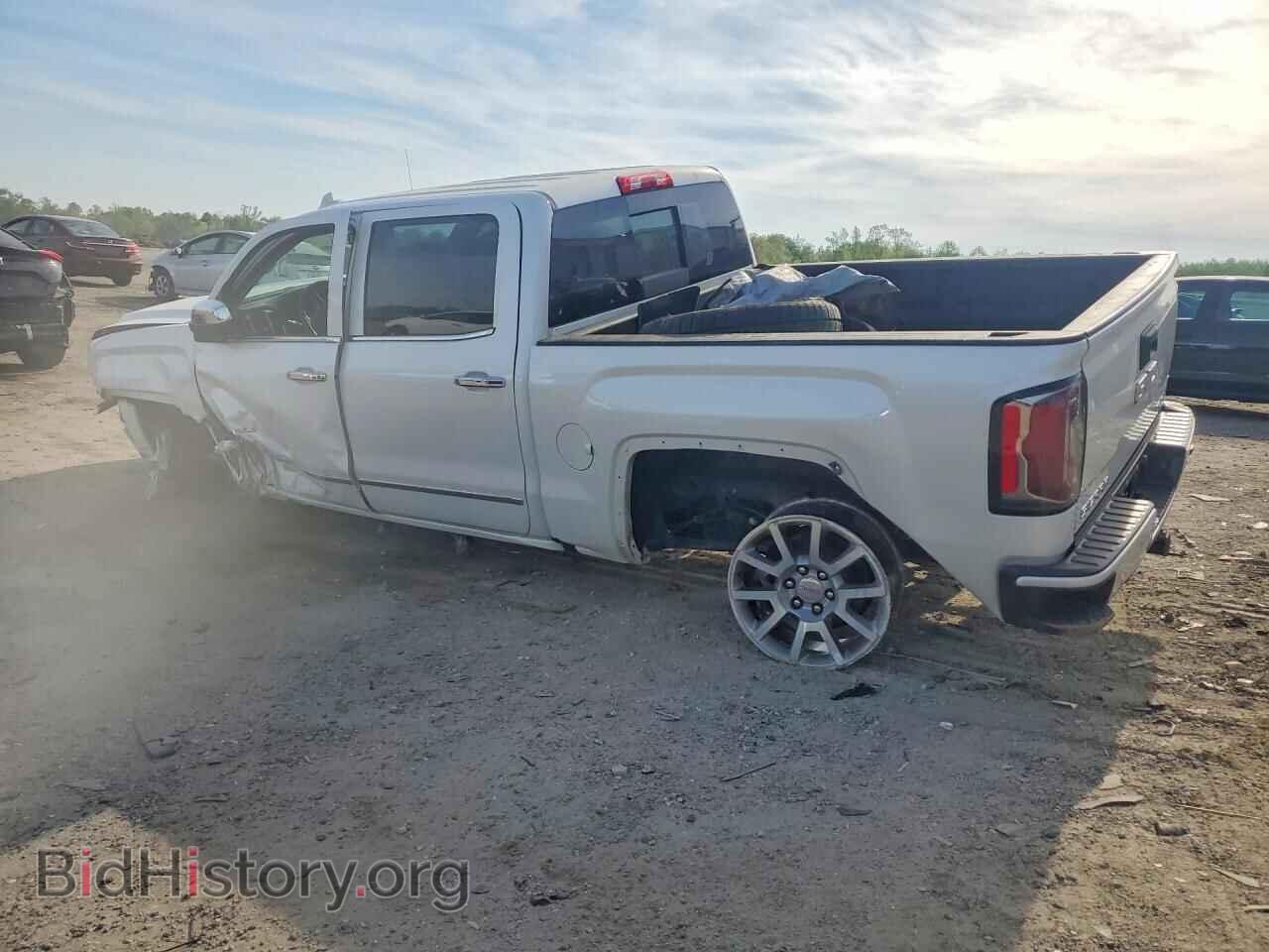 2018 GMC SIERRA - VIN: 3GTU2PEC0JG377772 - Фото 2