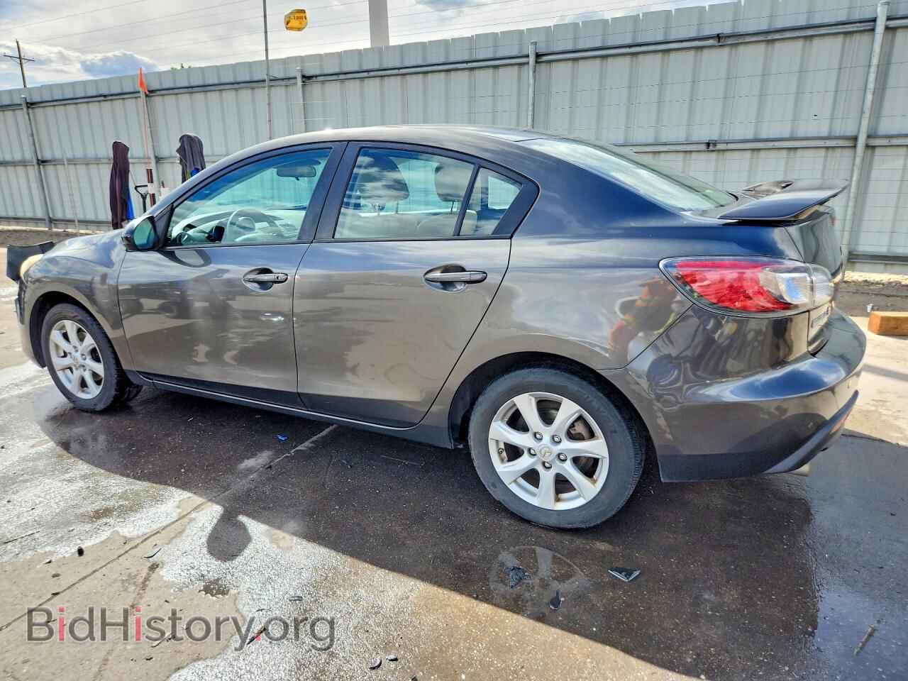 2011 MAZDA 3 - VIN: JM1BL1VF3B1426491 - Фото 2