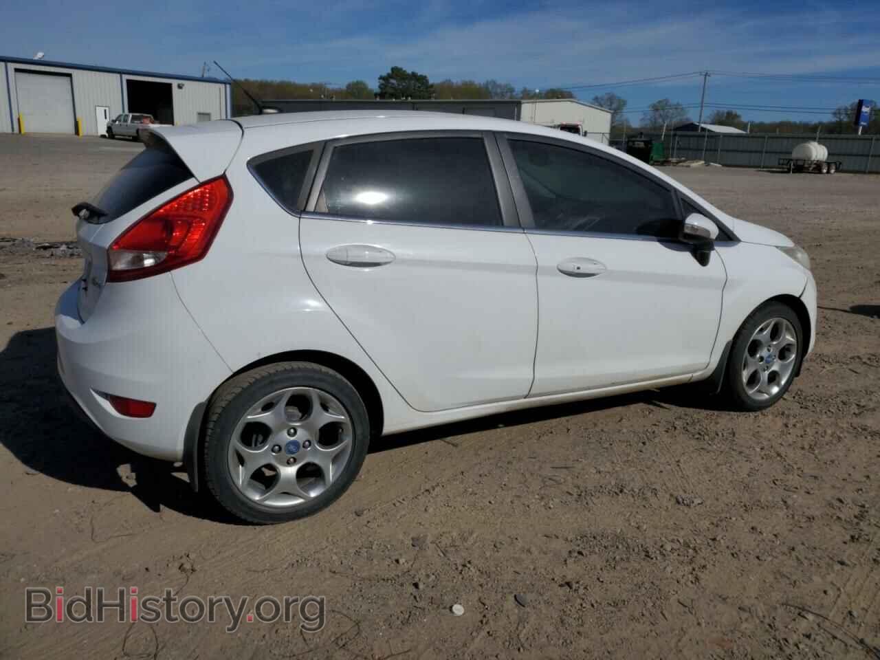 2013 FORD FIESTA - VIN: 3FADP4FJ8DM214652 - Фото 3