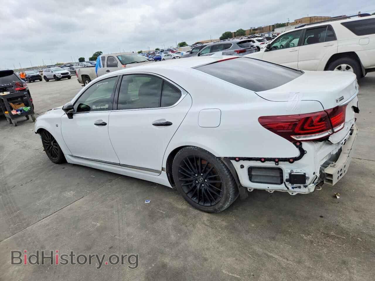 2015 LEXUS LS460 - VIN: JTHBL5EF5F5134197 - Photo 2