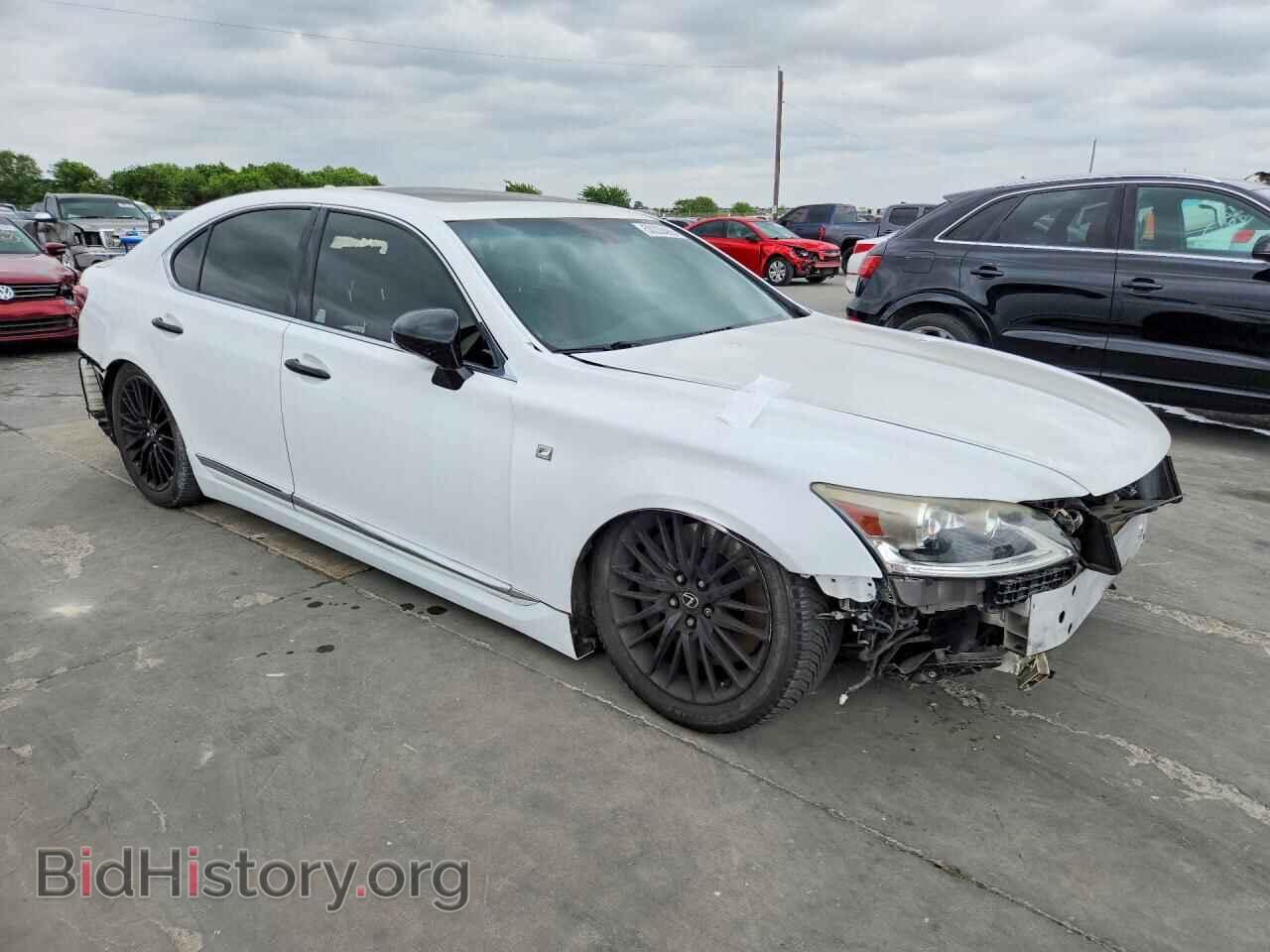 2015 LEXUS LS460 - VIN: JTHBL5EF5F5134197 - Photo 4