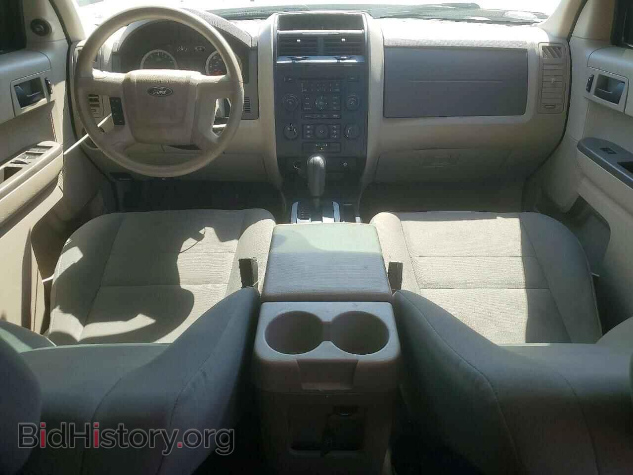 2011 FORD ESCAPE - VIN: 1FMCU0C76BKB51289 - Photo 8