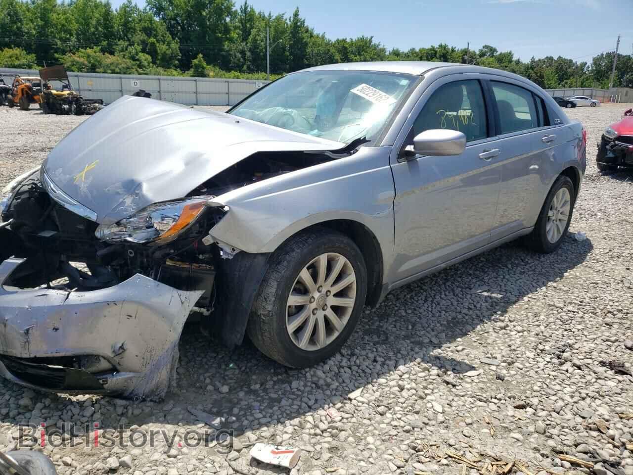 2014 CHRYSLER 200 - VIN: 1C3CCBBB4EN151999 - Фото 2