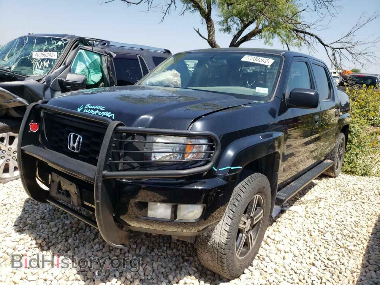 2013 HONDA RIDGELINE - VIN: 5FPYK1F73DB012424 - Фото 2