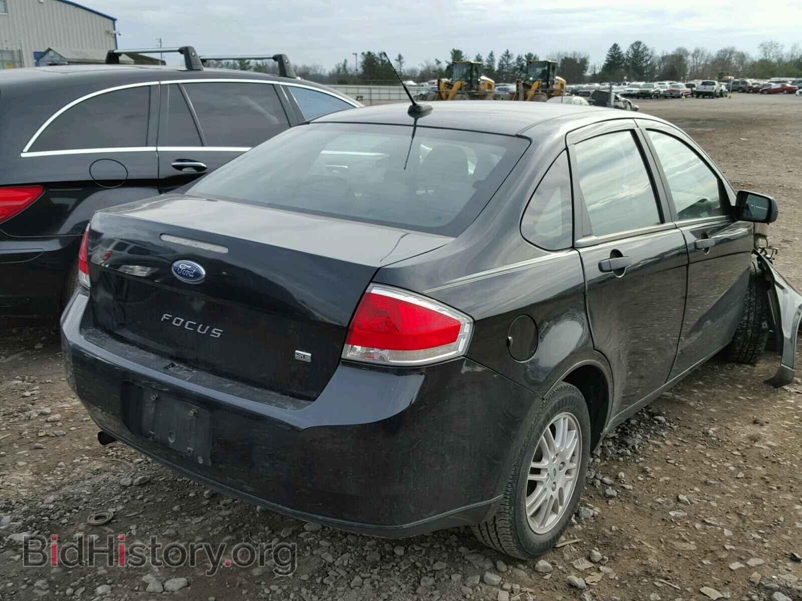 2011 FORD FOCUS - VIN: 1FAHP3FN2BW140432 - Photo 4
