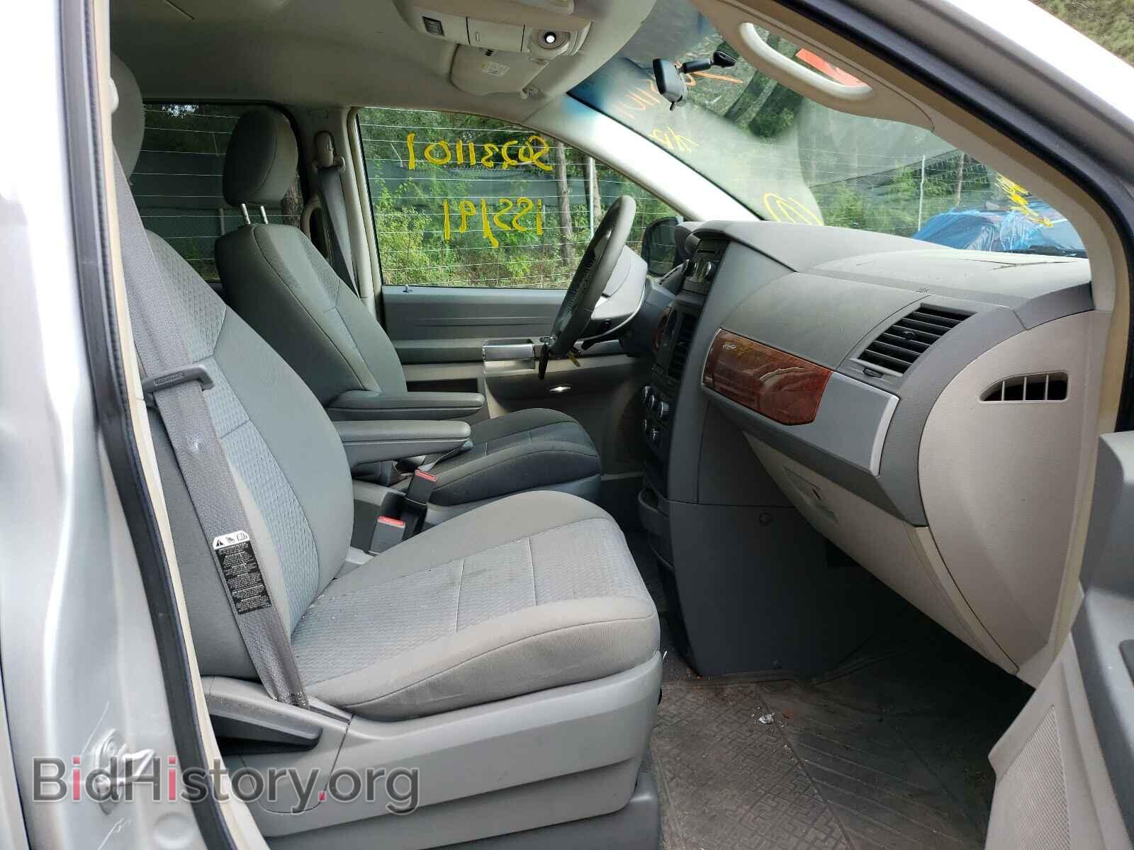 2008 CHRYSLER MINIVAN - VIN: 2A8HR54P78R835875 - Фото 5