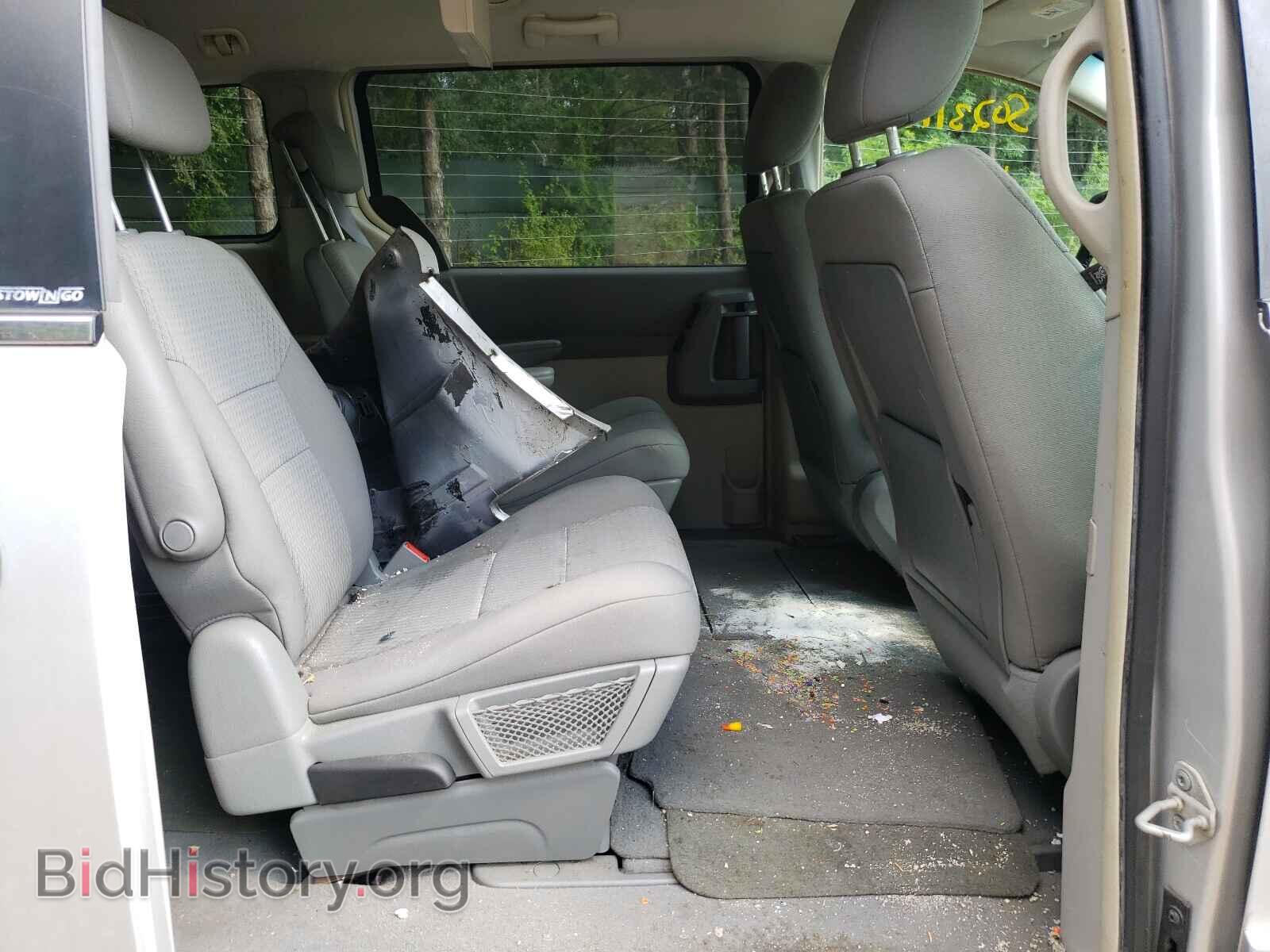 2008 CHRYSLER MINIVAN - VIN: 2A8HR54P78R835875 - Фото 6