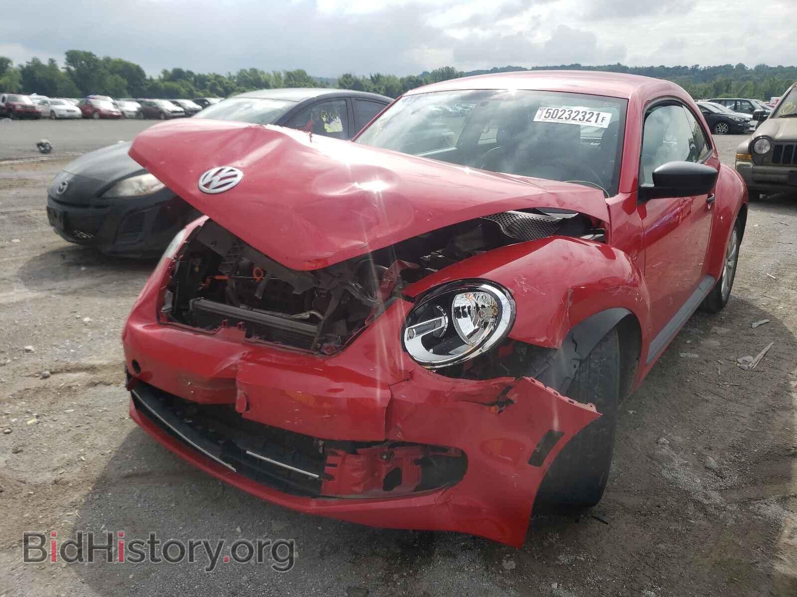 2013 VOLKSWAGEN BEETLE - VIN: 3VWFP7AT2DM644834 - Фото 2