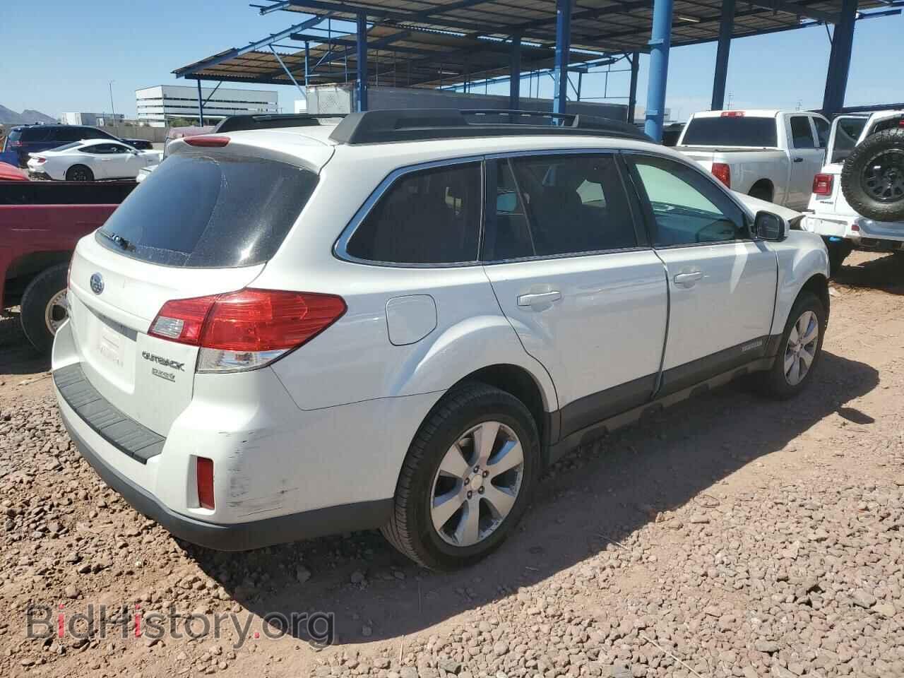 2011 SUBARU OUTBACK - VIN: 4S4BRBGC3B3401999 - Фото 3