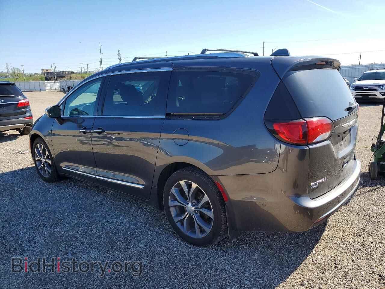 2017 CHRYSLER PACIFICA - VIN: 2C4RC1GG2HR661098 - Photo 2