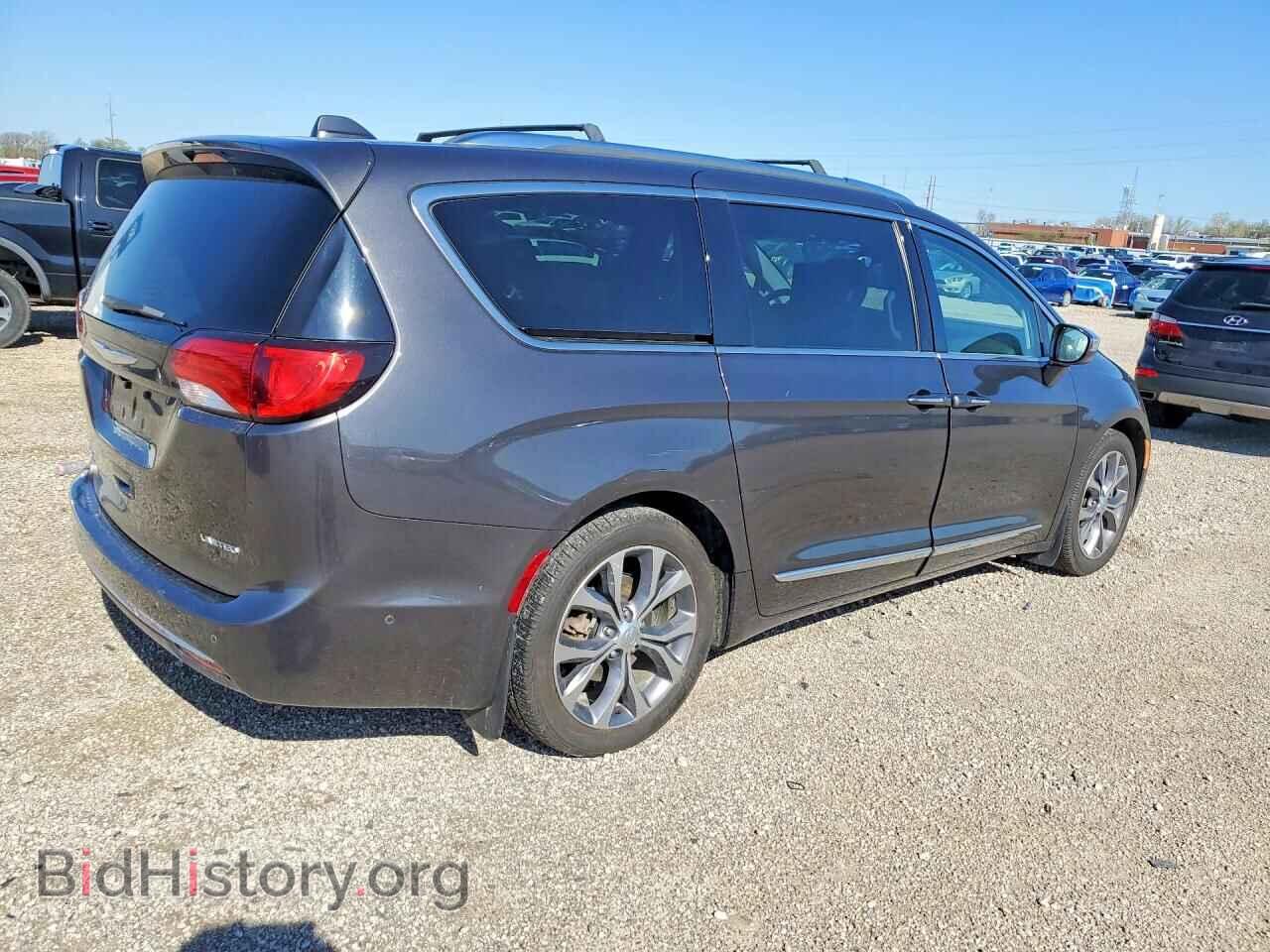 2017 CHRYSLER PACIFICA - VIN: 2C4RC1GG2HR661098 - Photo 3