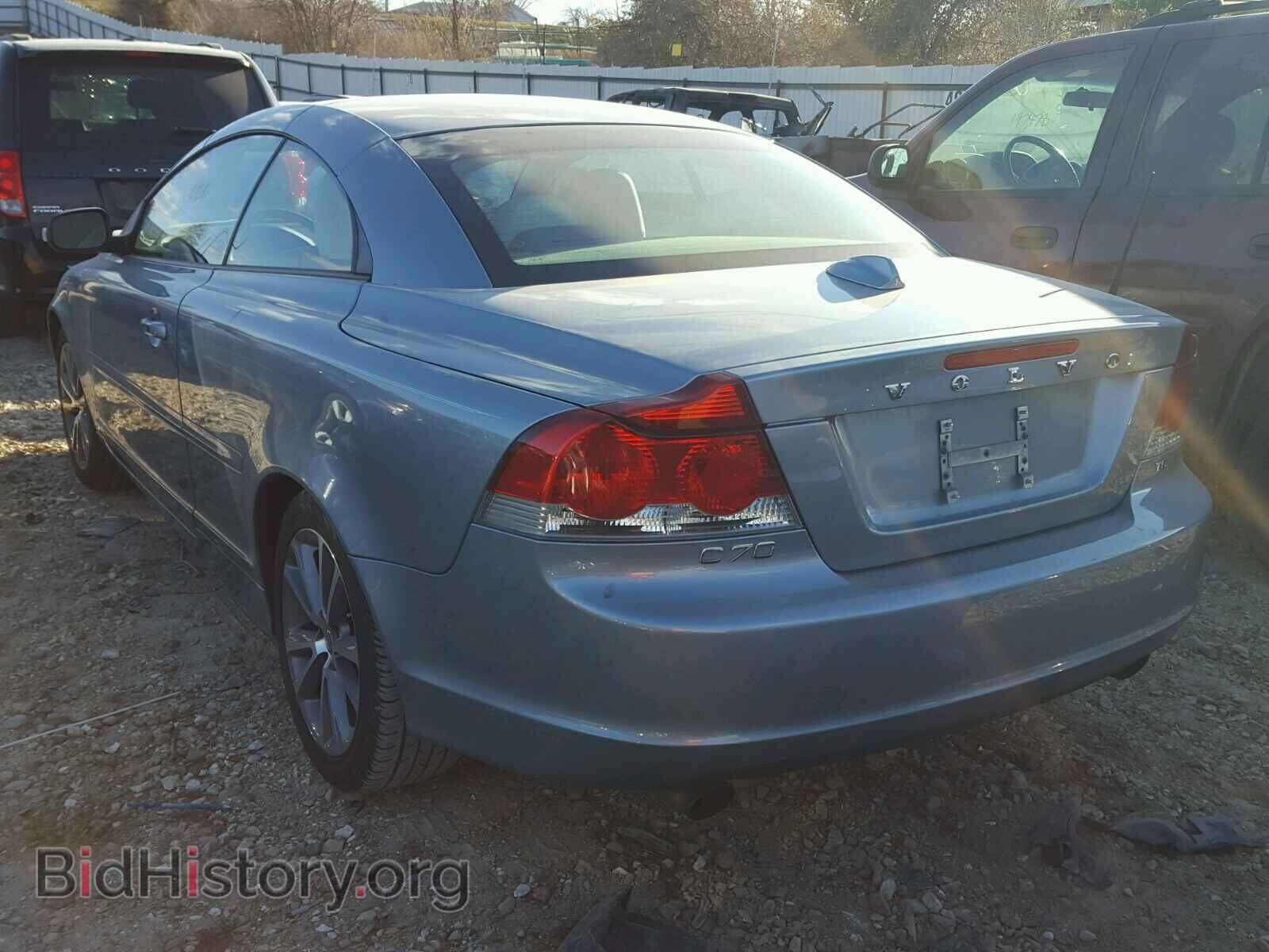 2010 VOLVO C70 - VIN: YV1672MC1AJ090741 - Фото 3